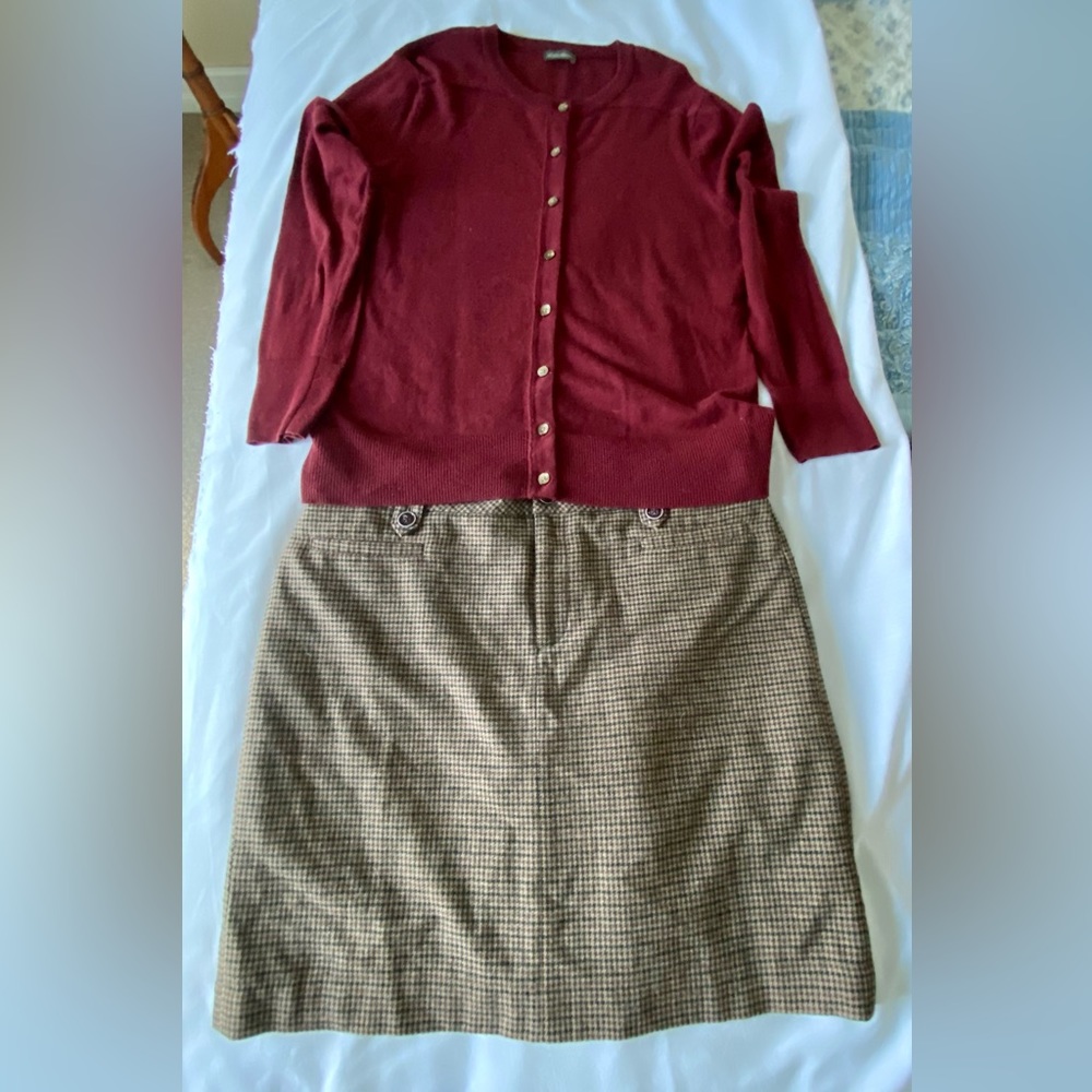 Eddie Bauer Wool Skirt - size 12 - tan with cranberry and charcoal plaid.
